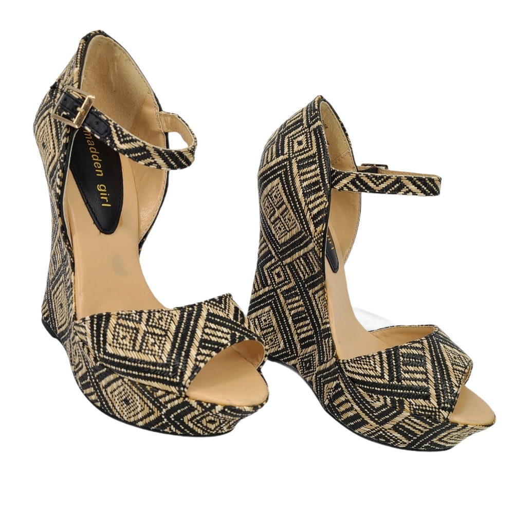 Madden Girl Attitude Tribal Aztec Platform Sandals